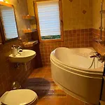 Chalé Willa Anna Bukowina Jacuzzi & Sauna *
