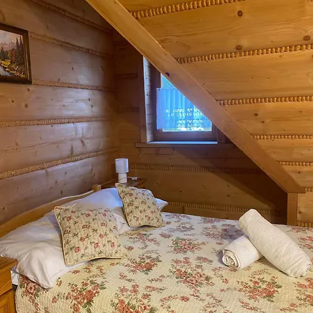 Anna Bukowina Jacuzzi & Sauna Шале *