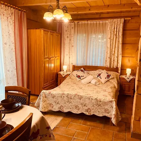 Anna Bukowina Jacuzzi & Sauna Шале