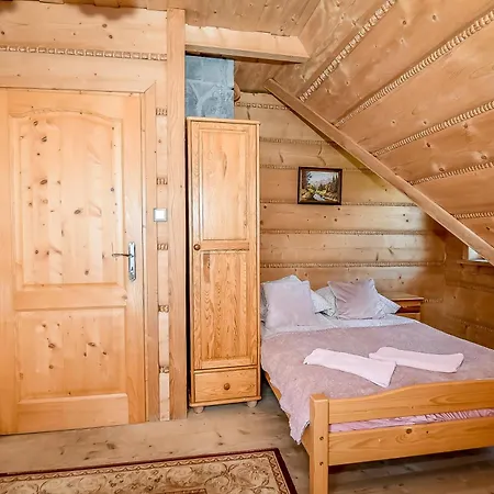 Anna Bukowina Jacuzzi & Sauna Chalé *