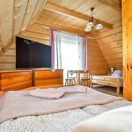 Chalé Anna Bukowina Jacuzzi & Sauna *